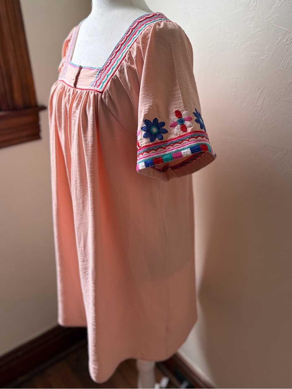 Entro Pink Embroidered Boho Caftan Mini Dress Medium - Picture 7 of 10
